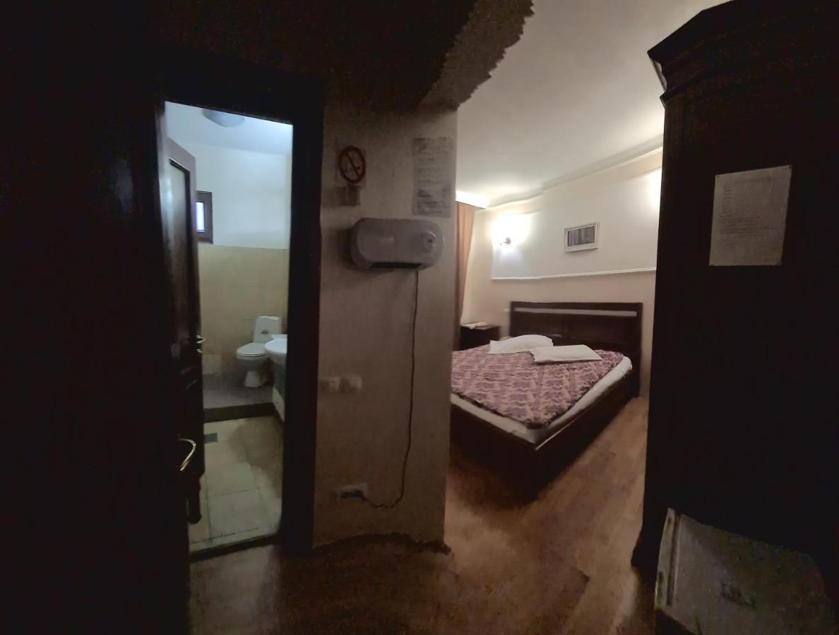 Pensiunea La Palia Iasi Exterior foto